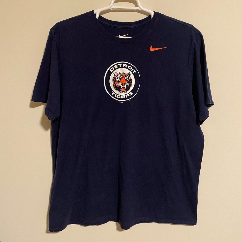 The Nike Tee Athletic Cut Detroit Tigers T-Shirt Size XXL